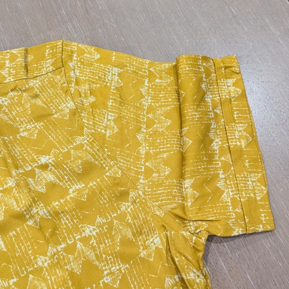 Mens John Varvatos Loren Printed SS Button Up Shirt Honeysuckle - Picture 3 of 5